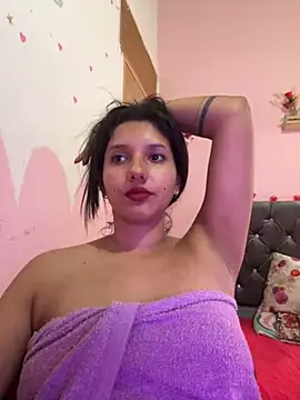 Snapshot of emmariders2 chatting on September 29, 2:23 pm emmariders2 online show from September 29, 2:23 pm