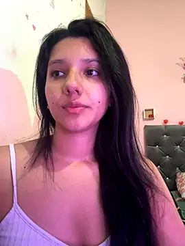 Snapshot of emmariders2 chatting on October 18, 9:39 pm emmariders2 online show from October 18, 9:39 pm