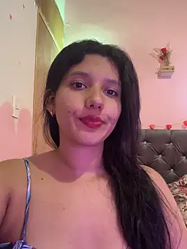 Snapshot of emmariders2 chatting on September 18, 2:31 pm emmariders2 online show from September 18, 2:31 pm