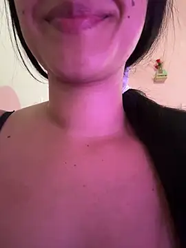 Snapshot of emmariders2 chatting on September 27, 9:21 pm emmariders2 online show from September 27, 9:21 pm