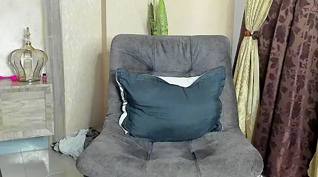 benjamincol online show from February 18, 9:09 pm