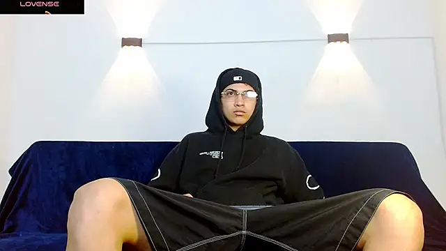 Br4ndxpimm online show from October 22, 1:21 pm