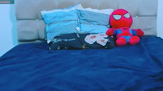 Br4ndxpimm online show from February 26, 1:33 pm