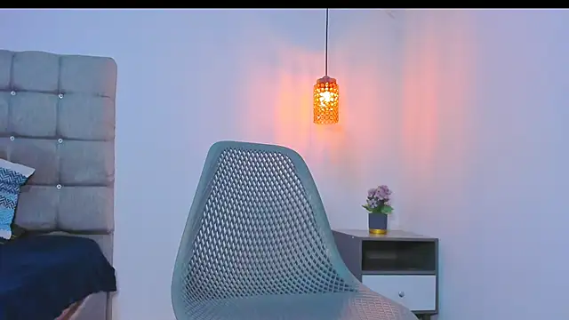 Br4ndxpimm online show from February 14, 3:23 pm