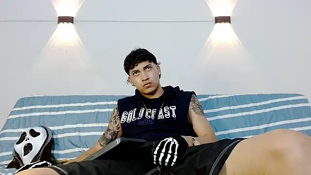 Br4ndxpimm online show from October 17, 8:10 pm