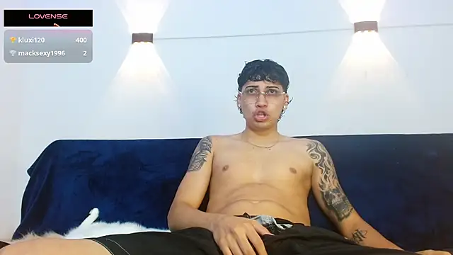 Br4ndxpimm online show from October 31, 3:08 pm