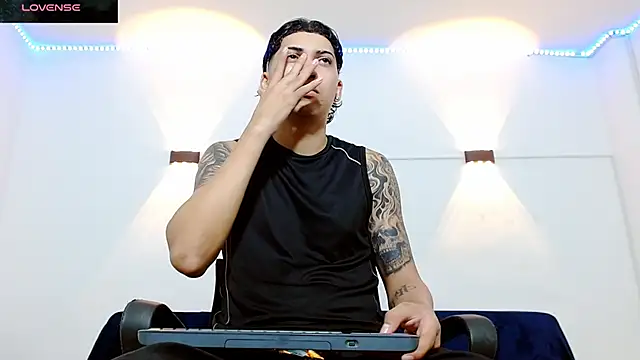 Br4ndxpimm online show from November 5, 3:48 pm