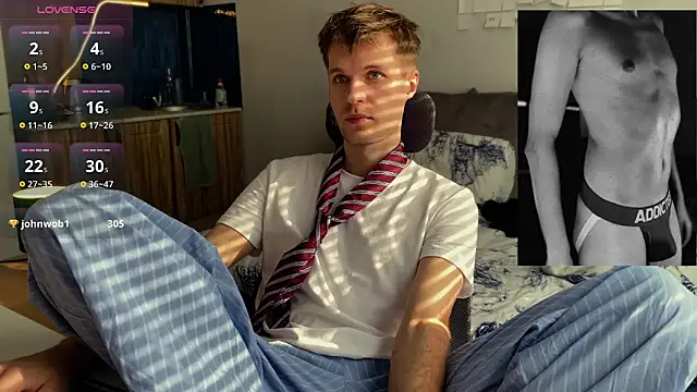 Leonnextdoor online show from March 10, 8:51 am