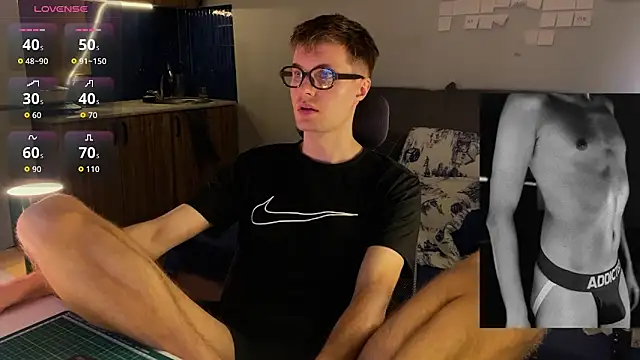 Leonnextdoor online show from February 27, 5:13 pm