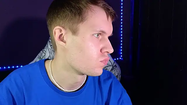 Snapshot of Leonnextdoor chatting on January 28, 11:38 am Leonnextdoor online show from January 28, 11:38 am