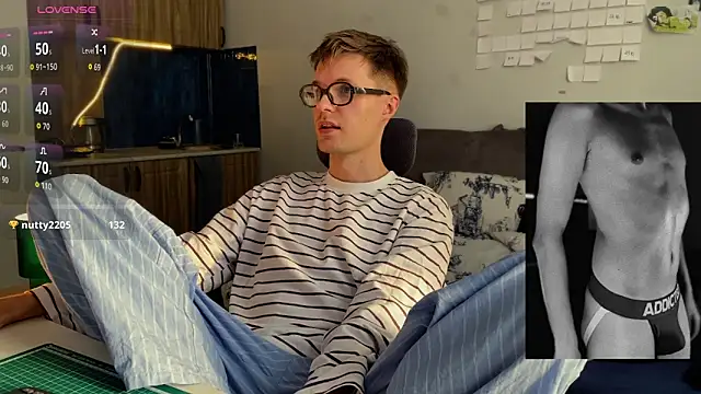 Leonnextdoor online show from February 25, 10:04 am