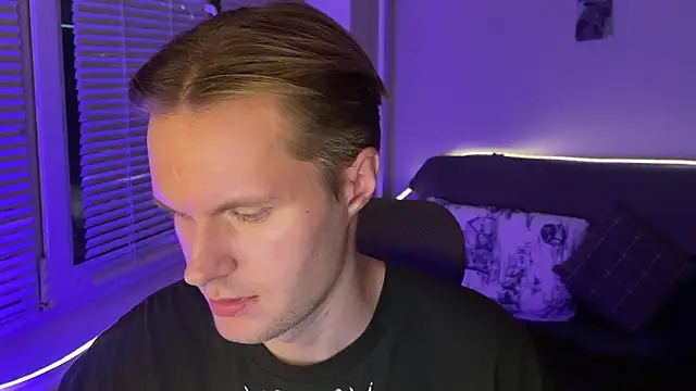 Snapshot of Leonnextdoor chatting on January 14, 8:56 pm Leonnextdoor online show from January 14, 8:56 pm