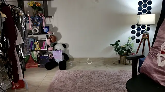 roseofvenom online show from April 4, 7:42 pm