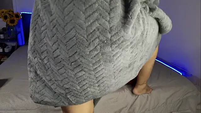 roseofvenom online show from April 25, 6:05 pm