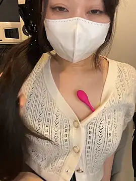 mina 0207 online show from June 1, 4:50 pm