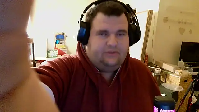 Snapshot of Hackensackneil chatting on January 11, 12:07 pm Hackensackneil online show from January 11, 12:07 pm
