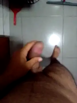 Snapshot of mlkpiranho25 chatting on January 24, 5:21 pm mlkpiranho25 online show from January 24, 5:21 pm