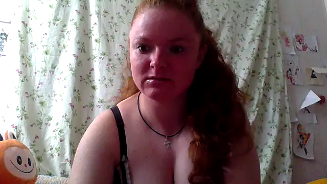Rae Jeannie online show from April 19, 6:36 am