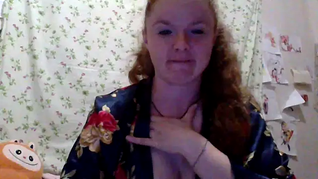 Snapshot of Rae_Jeannie chatting on May 31, 6:20 pm Rae Jeannie online show from May 31, 6:20 pm