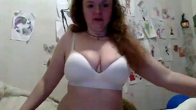 Snapshot of Rae_Jeannie chatting on March 15, 3:24 am Rae Jeannie online show from March 15, 3:24 am