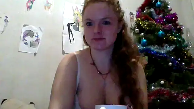 Snapshot of Rae_Jeannie chatting on December 15, 5:24 am Rae Jeannie online show from December 15, 5:24 am