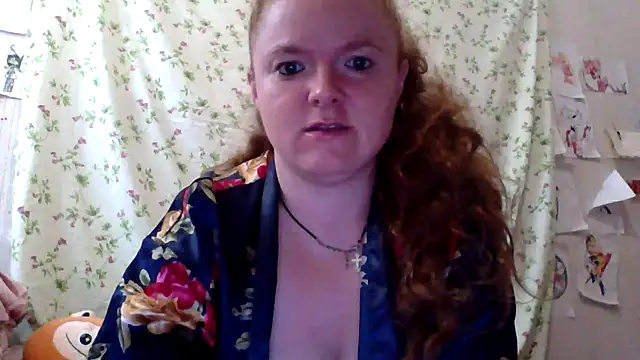 Snapshot of Rae_Jeannie chatting on June 6, 8:52 am Rae Jeannie online show from June 6, 8:52 am
