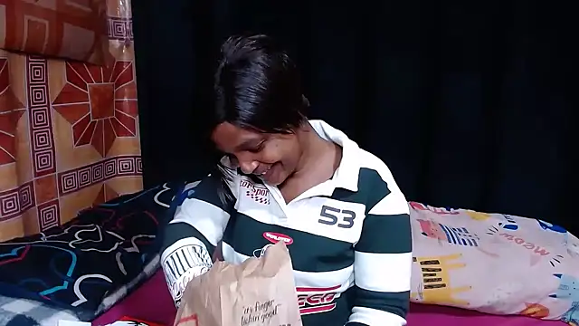 Snapshot of Thickbootykim chatting on November 17, 1:48 pm Thickbootykim online show from November 17, 1:48 pm