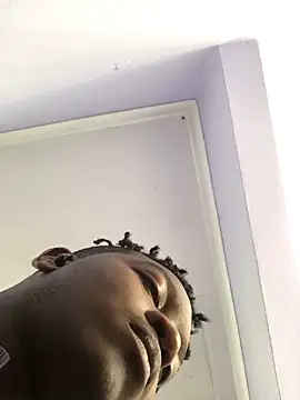 Snapshot of Redfucks333 chatting on November 12, 10:52 am Redfucks333 online show from November 12, 10:52 am