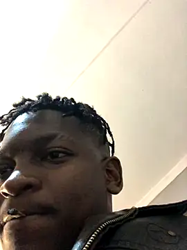 Snapshot of Redfucks333 chatting on October 1, 9:18 pm Redfucks333 online show from October 1, 9:18 pm