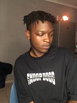 Redfucks333 online show from April 18, 3:36 pm