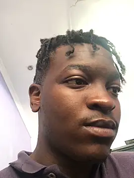 Snapshot of Redfucks333 chatting on October 8, 9:00 am Redfucks333 online show from October 8, 9:00 am