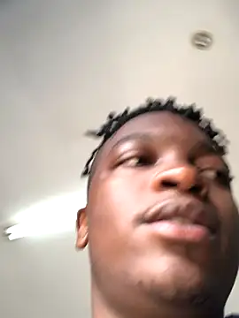 Snapshot of Redfucks333 chatting on November 8, 8:40 am Redfucks333 online show from November 8, 8:40 am