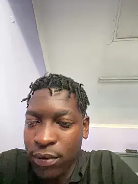 Snapshot of Redfucks333 chatting on October 17, 9:56 am Redfucks333 online show from October 17, 9:56 am