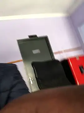 Snapshot of Redfucks333 chatting on September 29, 7:04 am Redfucks333 online show from September 29, 7:04 am