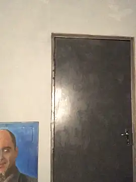 Snapshot of Redfucks333 chatting on October 5, 5:09 am Redfucks333 online show from October 5, 5:09 am