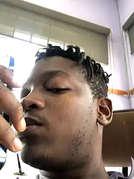 Snapshot of Redfucks333 chatting on November 26, 1:00 pm Redfucks333 online show from November 26, 1:00 pm