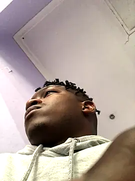 Snapshot of Redfucks333 chatting on October 4, 7:43 am Redfucks333 online show from October 4, 7:43 am