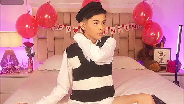 Maxi little online show from February 14, 8:31 pm