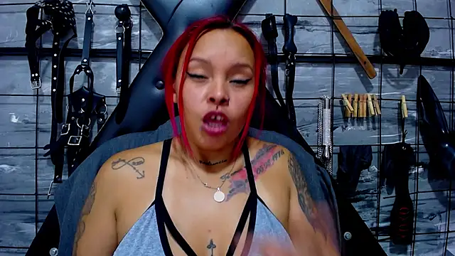 Alana Roth online show from February 6, 7:43 pm