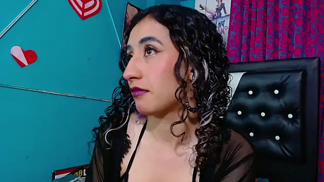 valerie mase online show from November 5, 7:06 pm