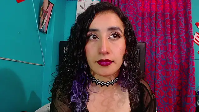valerie mase online show from October 3, 7:15 pm