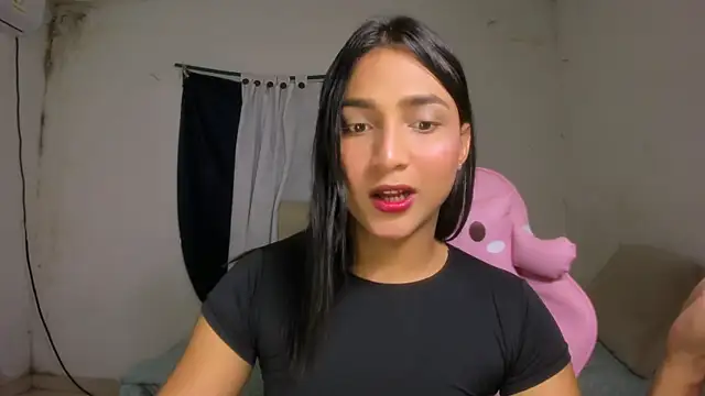 Snapshot of Miss_noah18 chatting on October 11, 9:05 pm Miss noah18 online show from October 11, 9:05 pm