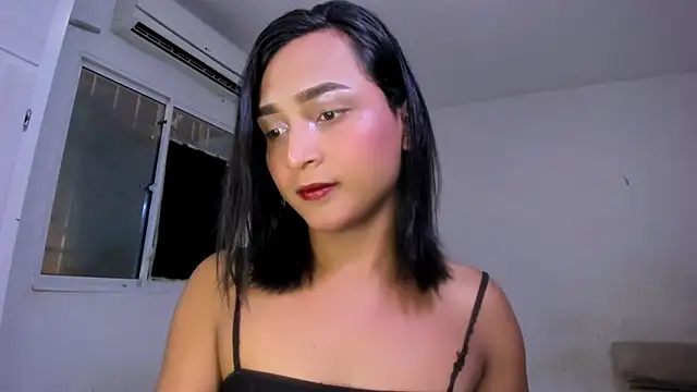 Snapshot of Miss_noah18 chatting on March 12, 9:35 pm Miss noah18 online show from March 12, 9:35 pm