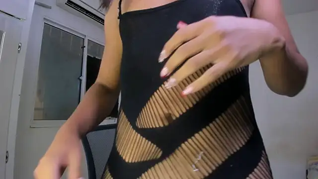 Snapshot of Miss_noah18 chatting on March 8, 10:02 pm Miss noah18 online show from March 8, 10:02 pm