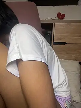 Ninabrunette18 online show from November 5, 11:35 am