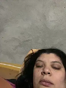 violeta candyy  online show from April 15, 1:59 pm