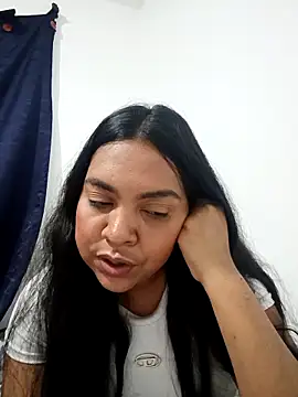 Brendabluee online show from December 16, 12:48 am