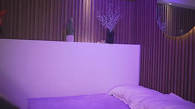 Camila dupont online show from April 7, 3:30 am