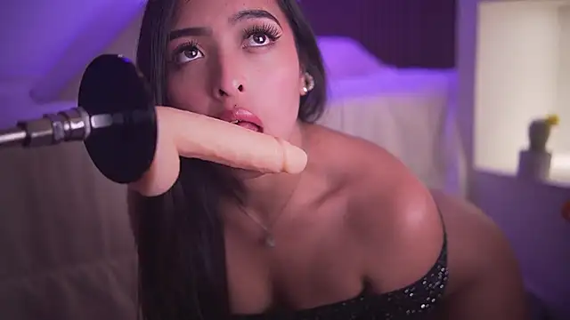 Snapshot of Camila_dupont chatting on November 26, 7:30 am Camila dupont online show from November 26, 7:30 am