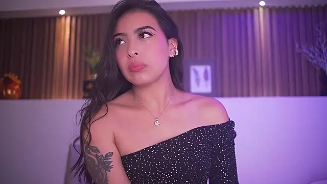 Snapshot of Camila_dupont chatting on November 26, 7:47 pm Camila dupont online show from November 26, 7:47 pm